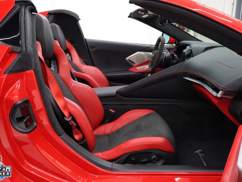 Used 2023 Chevrolet Corvette Stingray Premium Conv w/ Z51 Performance Package RWD image 33