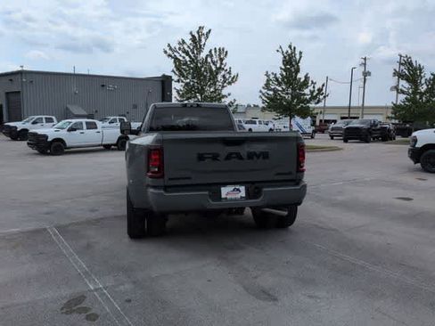 New 2026 RAM 3500 Big Horn AWD/4WD image 7