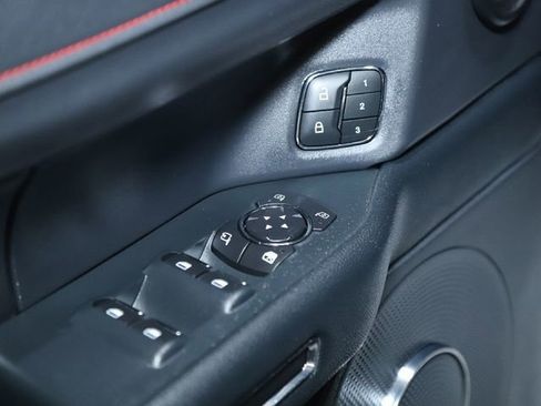 Used 2022 Ford Expedition Limited image 17