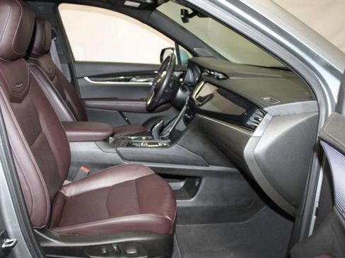 Certified 2023 Cadillac XT6 Premium Luxury image 14