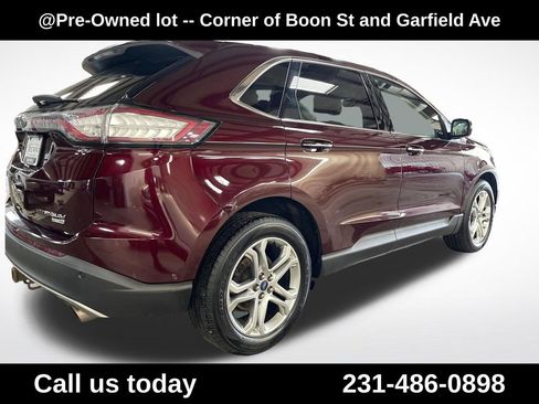 Used 2018 Ford Edge Titanium w/ Equipment Group 302A AWD/4WD image 5