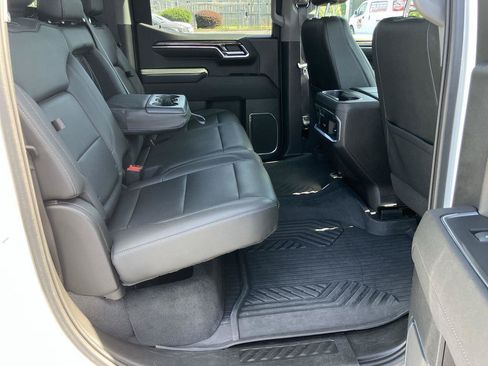 Used 2023 Chevrolet Silverado 1500 LTZ AWD/4WD image 35