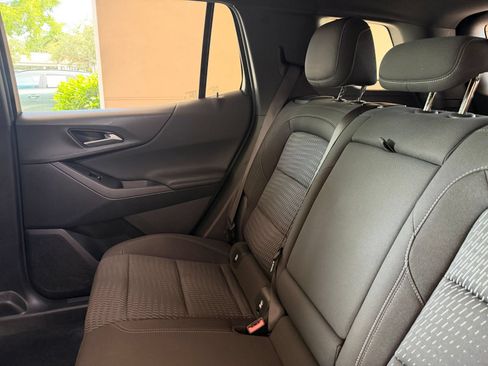 Used 2025 Chevrolet Equinox LT FWD image 34