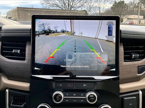 Used 2024 Ford Expedition Max Limited image 14