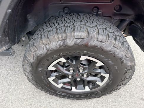 Used 2026 Jeep Wrangler Unlimited Rubicon AWD/4WD image 12