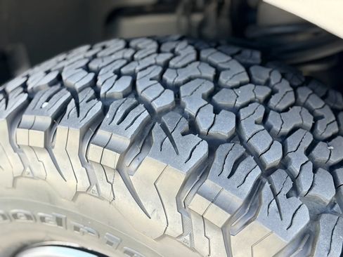Used 2020 Ford F150 Raptor w/ Equipment Group 802A Luxury AWD/4WD image 11