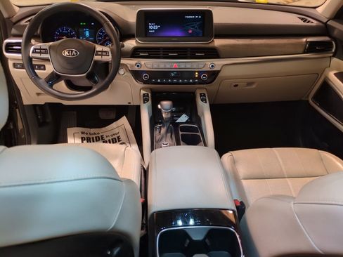 Used 2020 Kia Telluride EX image 17