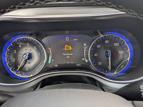 New 2026 Chrysler Pacifica Limited image 26