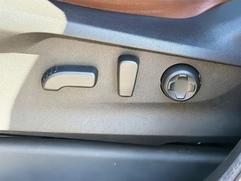 Certified 2025 Subaru Ascent Touring image 25