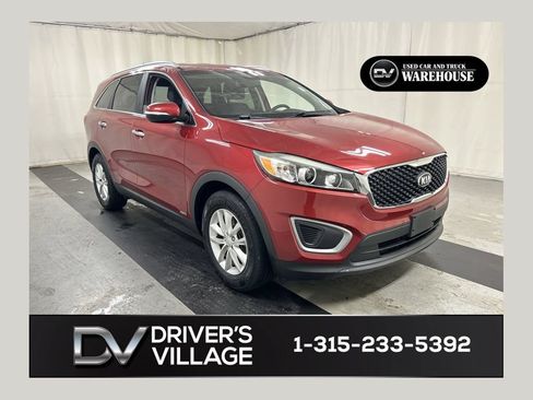 Used 2017 Kia Sorento AWD image 1