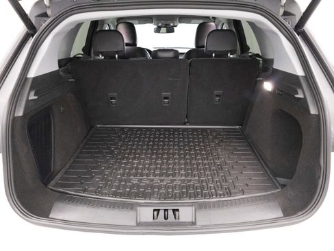 Used 2022 Lincoln Corsair AWD w/ Equipment Group 101A image 11