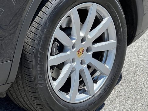 Certified 2019 Porsche Cayenne AWD/4WD image 11