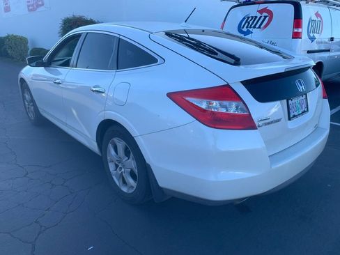 Used 2010 Honda Crosstour EX-L image 2