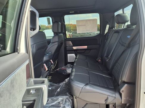 New 2026 Ford F450 Platinum image 22