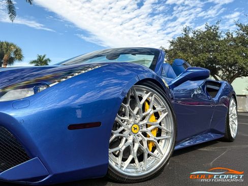 Used 2018 Ferrari 488 Spider image 10