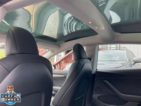 Used 2022 Tesla Model 3 Long Range AWD/4WD image 35