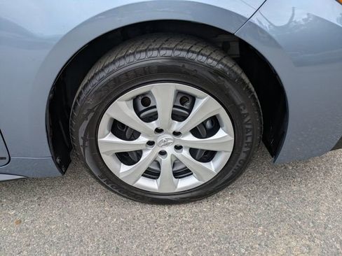 Used 2024 Toyota Corolla SE FWD image 12