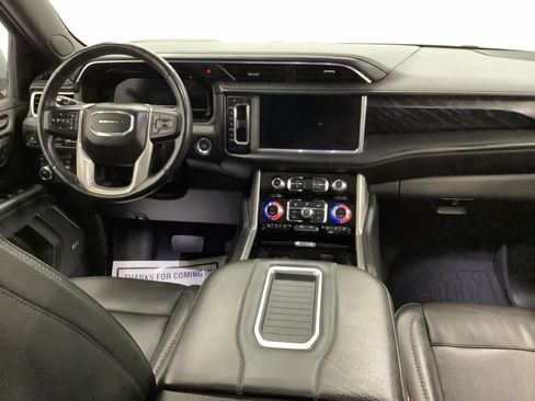 Used 2022 GMC Yukon XL Denali image 40