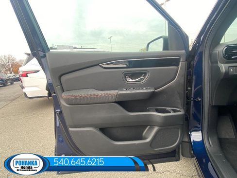 New 2025 Honda Pilot Sport image 34