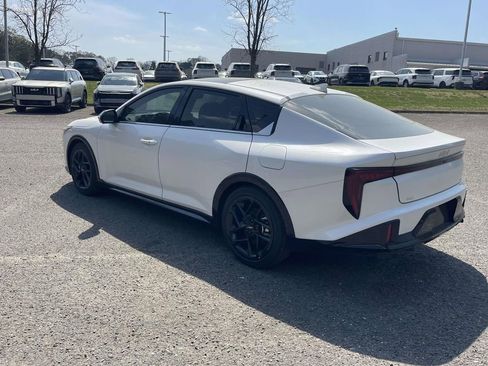 New 2025 Kia K4 GT-Line Turbo image 4