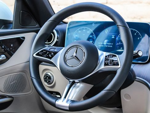 New 2026 Mercedes-Benz C 300 4MATIC Sedan image 15