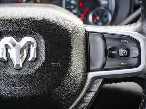 Used 2024 RAM 3500 Big Horn w/ Sport Appearance Package AWD/4WD image 15