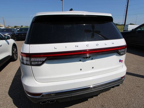 Used 2025 Lincoln Aviator Reserve w/ Equipment Group 201A AWD/4WD image 7