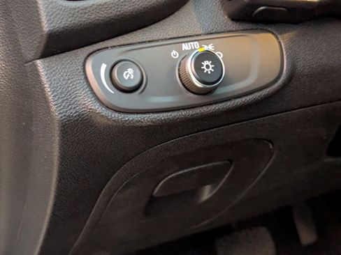 Used 2017 Chevrolet Trax LS FWD image 7