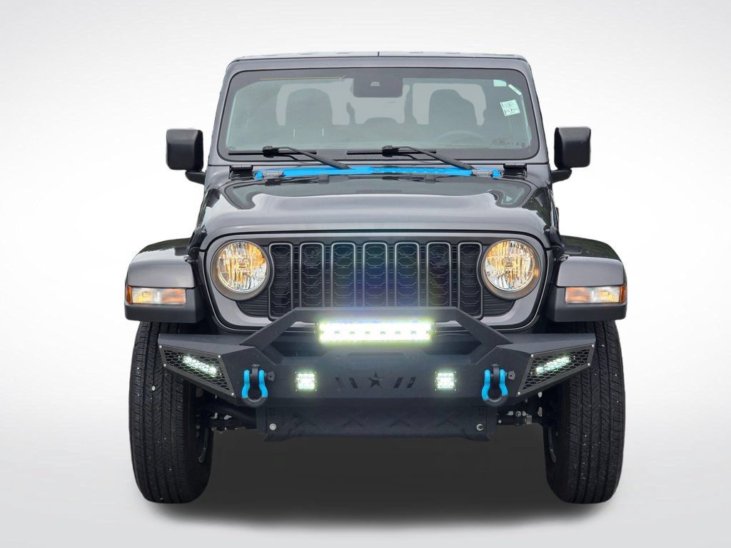 Used 2024 Jeep Gladiator Sport AWD/4WD image 14