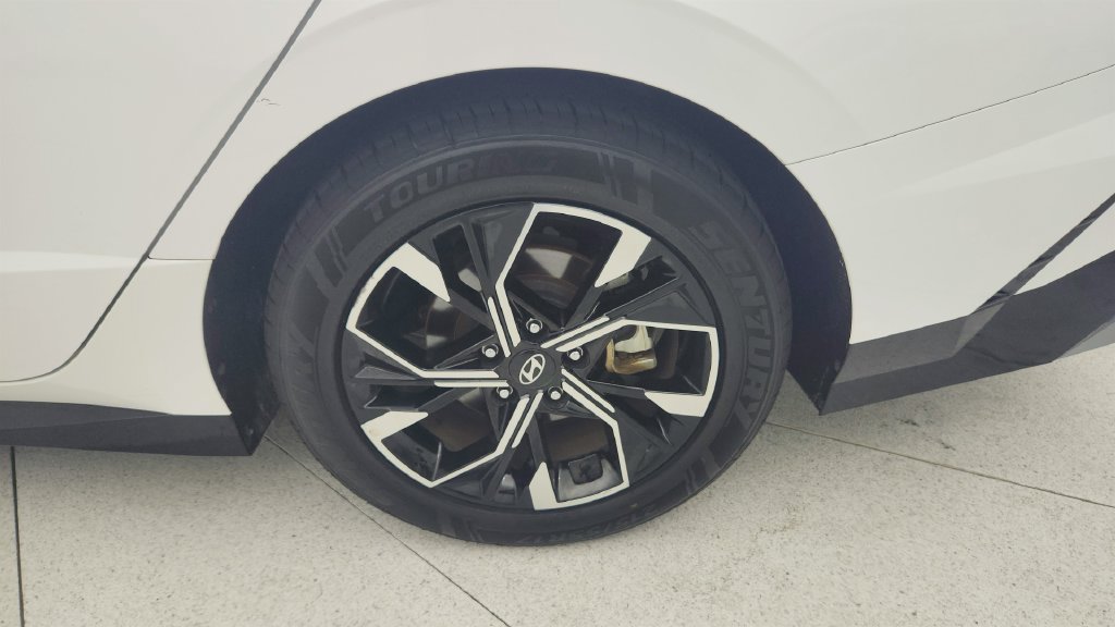 Used 2025 Hyundai Sonata SEL FWD image 25