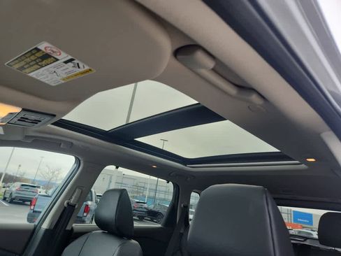 Used 2023 Nissan Rogue SV w/ SV Premium Package image 22