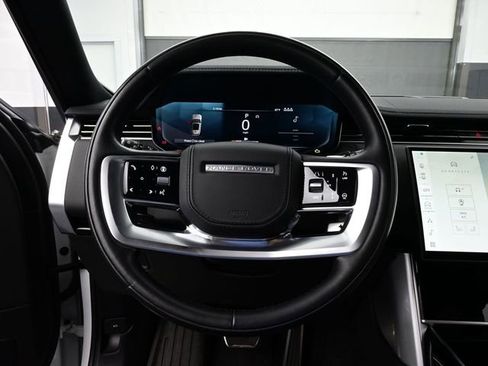 Used 2024 Land Rover Range Rover SE image 7