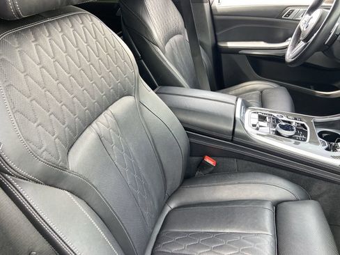 Used 2023 BMW X7 M60i w/ Executive Package AWD/4WD image 25