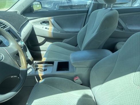 Used 2008 Toyota Camry LE image 2