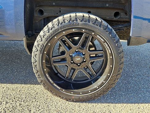 Used 2018 Chevrolet Silverado 1500 High Country image 5