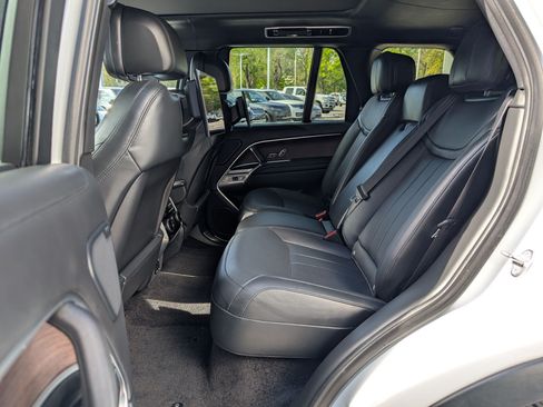 Used 2023 Land Rover Range Rover Autobiography AWD/4WD image 30