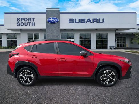 Used 2024 Subaru Crosstrek 2.0i Premium AWD/4WD image 2