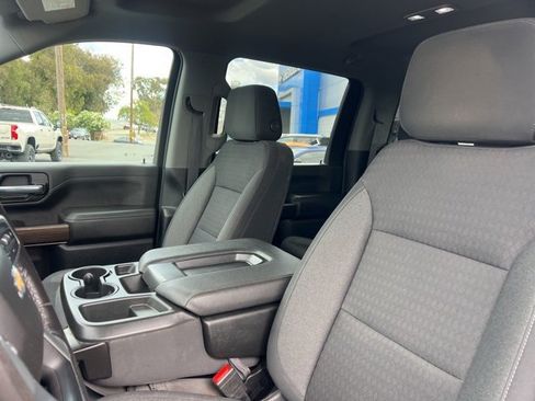 Used 2022 Chevrolet Silverado 2500 LT w/ Convenience Package image 18