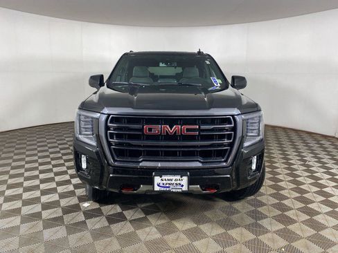 Used 2024 GMC Yukon AT4 AWD/4WD image 12