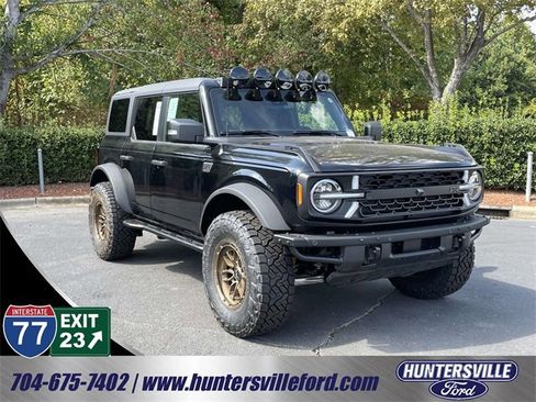 New 2025 Ford Bronco Badlands image 1