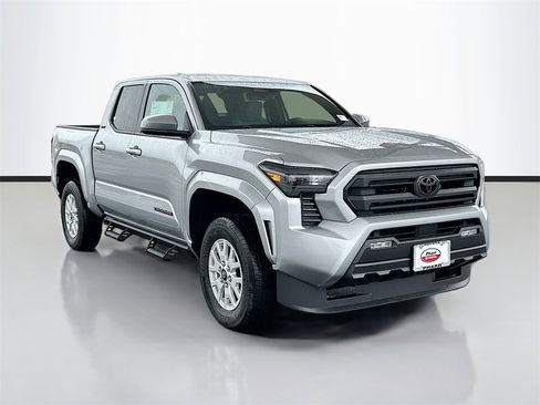 New 2025 Toyota Tacoma SR5 image 3