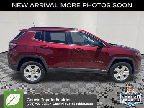 Used 2022 Jeep Compass Latitude AWD/4WD image 9