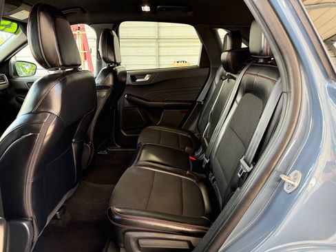 Used 2025 Ford Escape ST-Line Select AWD/4WD image 19