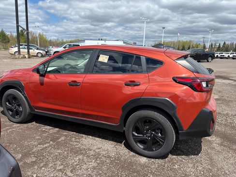 Used 2024 Subaru Crosstrek 2.0i AWD/4WD image 5