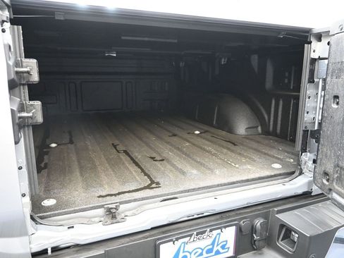 Used 2025 Ford F150 Lariat w/ Equipment Group 502A High image 30