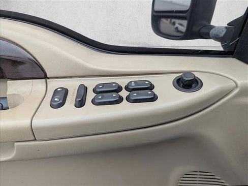 Used 2007 Ford F350 XL image 10