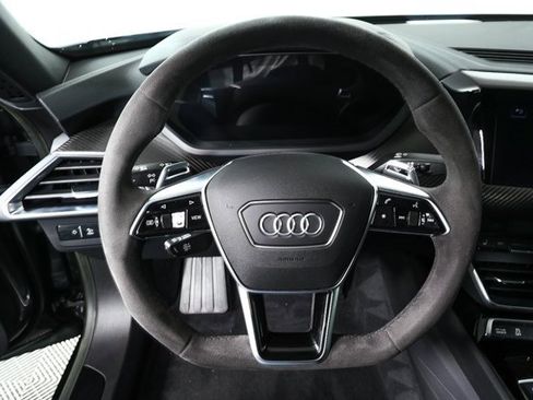 Used 2022 Audi e-tron GT Premium Plus w/ Performance Package image 8