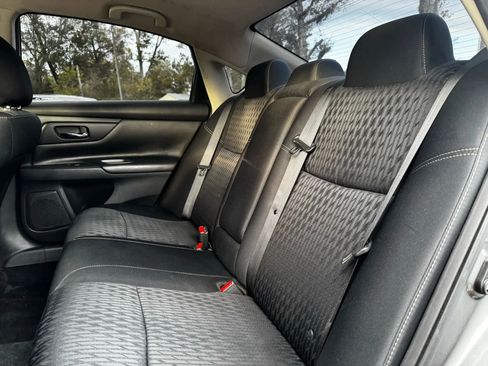 Used 2017 Nissan Altima 2.5 S w/ Power Driver Seat Package image 11