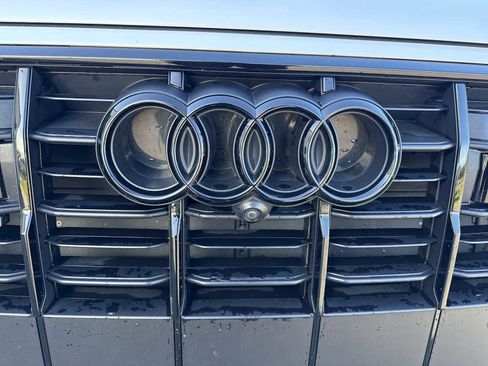 Used 2023 Audi Q7 2.0T Premium Plus w/ Premium Plus Package AWD/4WD image 13