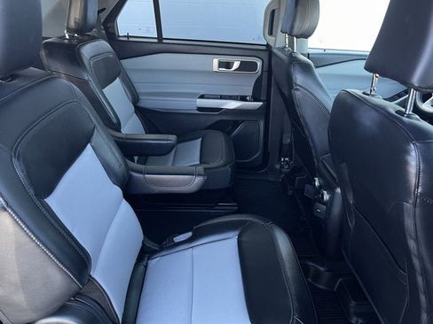 Used 2023 Ford Explorer XLT w/ Equipment Group 202A image 29